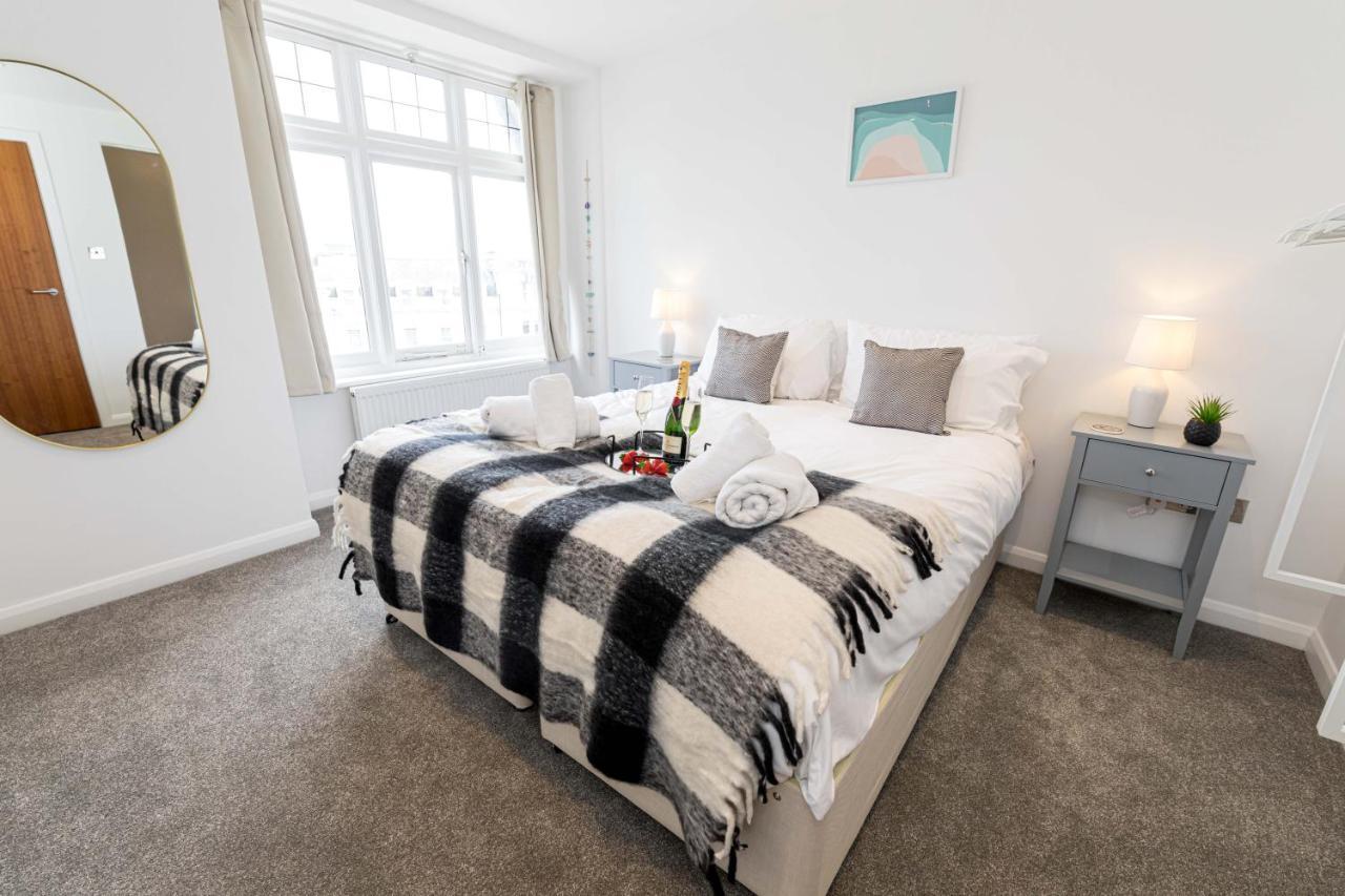 Ocean Breeze - 1 Minute From The Beach - 10 Minute From Bic - Fast Wi-Fi - Smart Tv Bournemouth Exterior photo